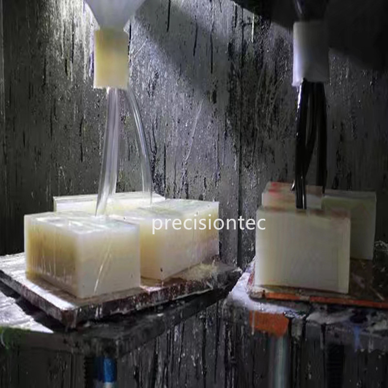 In và casting bằng silicon